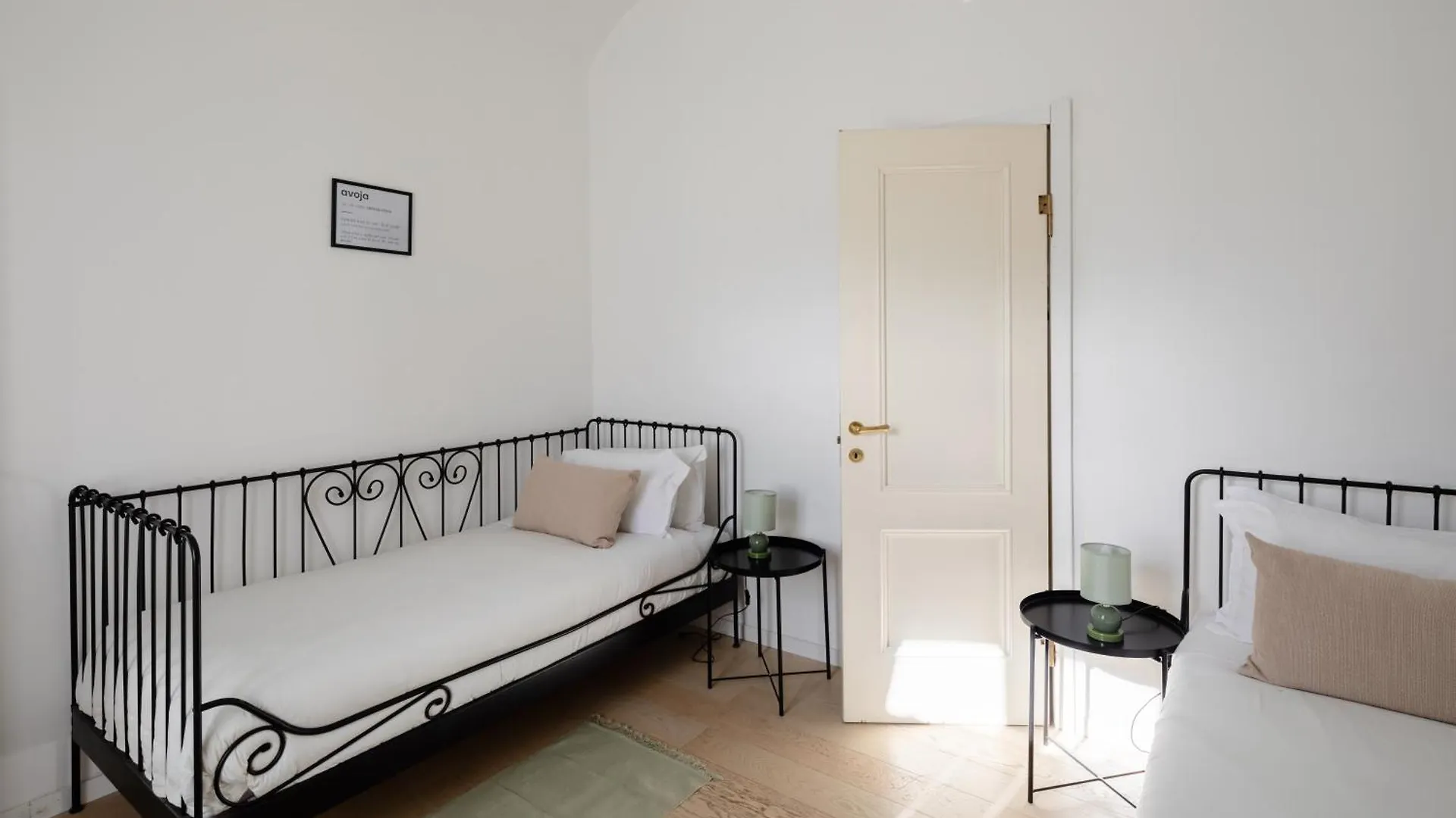 2 Bedrooms Flat Near The Colosseum Rome Apartment