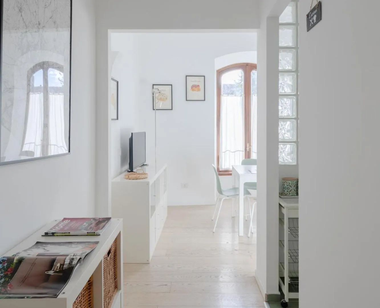 2 Bedrooms Flat Near The Colosseum Rome 0*,  Italy