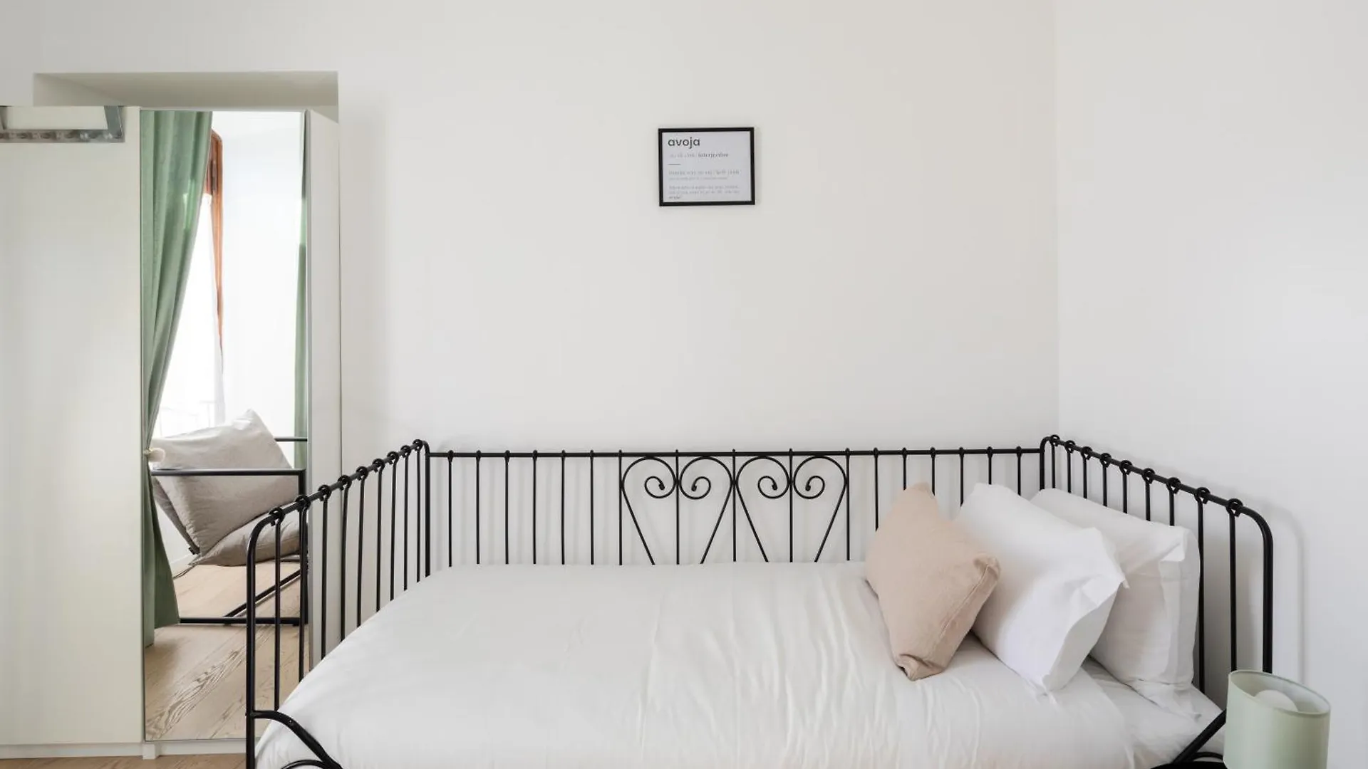 2 Bedrooms Flat Near The Colosseum Rome Italy