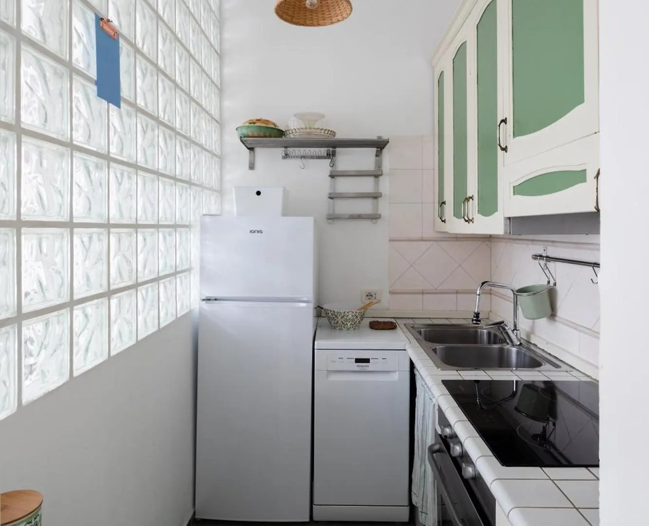 2 Bedrooms Flat Near The Colosseum Rome Apartment