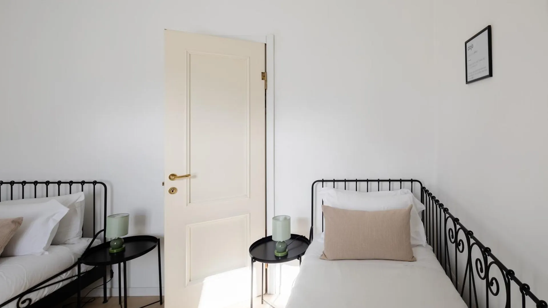 2 Bedrooms Flat Near The Colosseum Rome