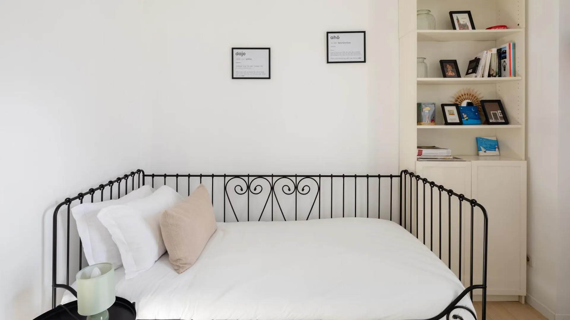 Apartment 2 Bedrooms Flat Near The Colosseum Rome Italy